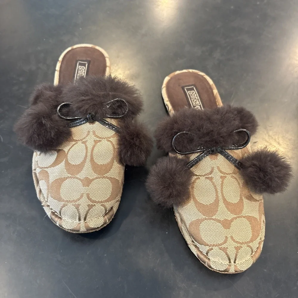 Coach Signature Fur Trim Mule Slippers Women's Brown Logo SlipOn House Shoes Sz5 - Picture 3 of 9